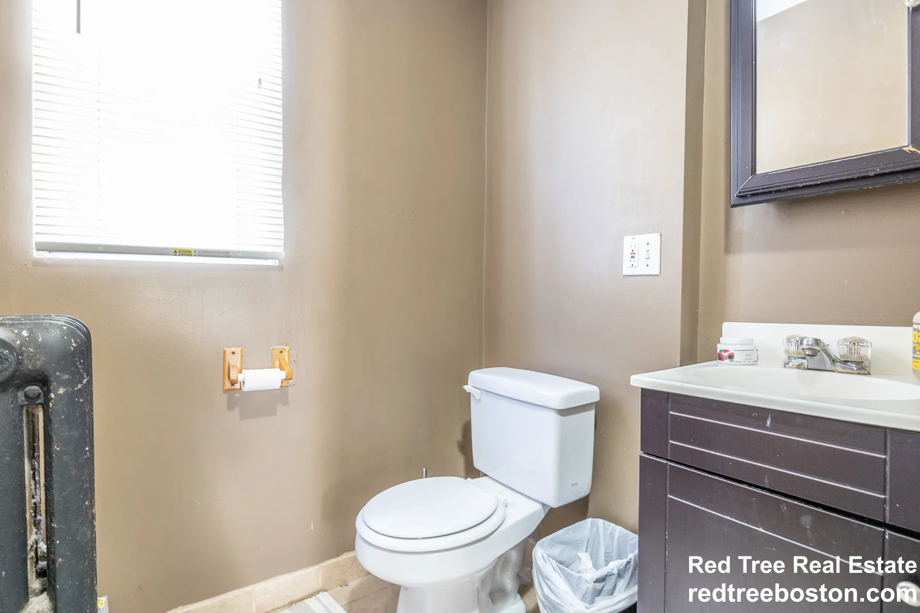 42 Brainerd Rd, Brighton