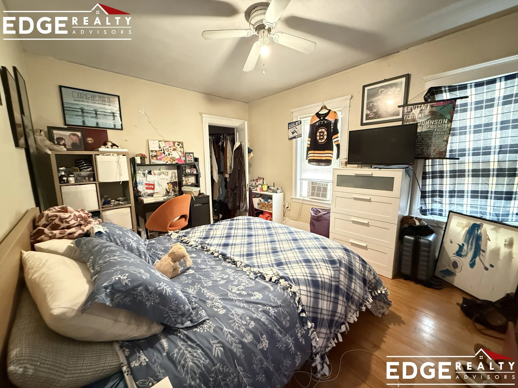 54 Atkins St, Oak Square