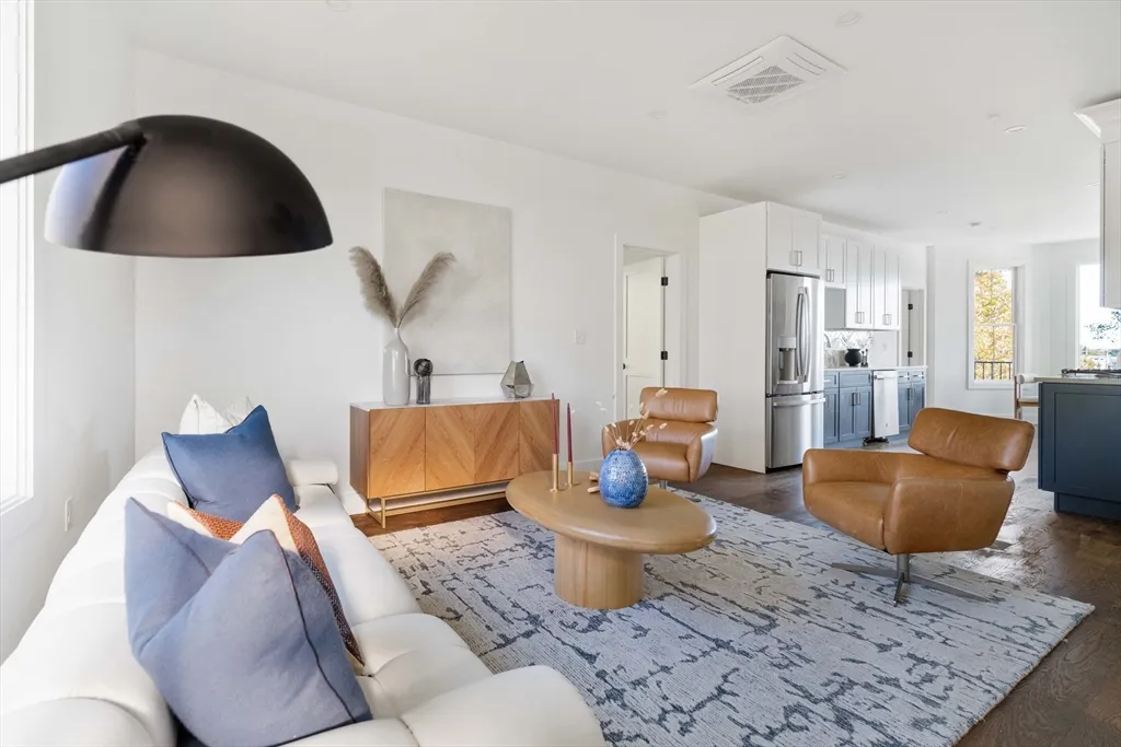 133 Boardman St, East Boston