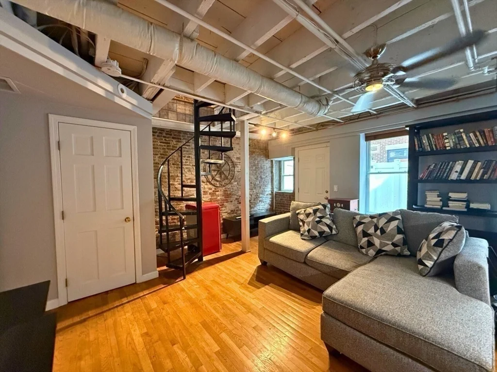 34 Sheafe St, North End