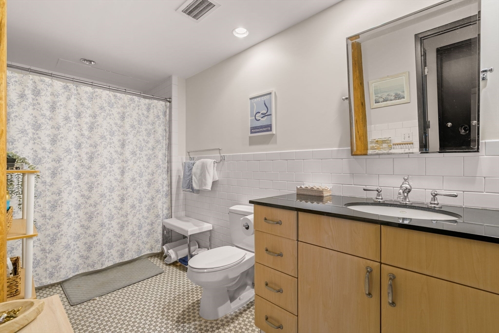 9 W Broadway, South Boston