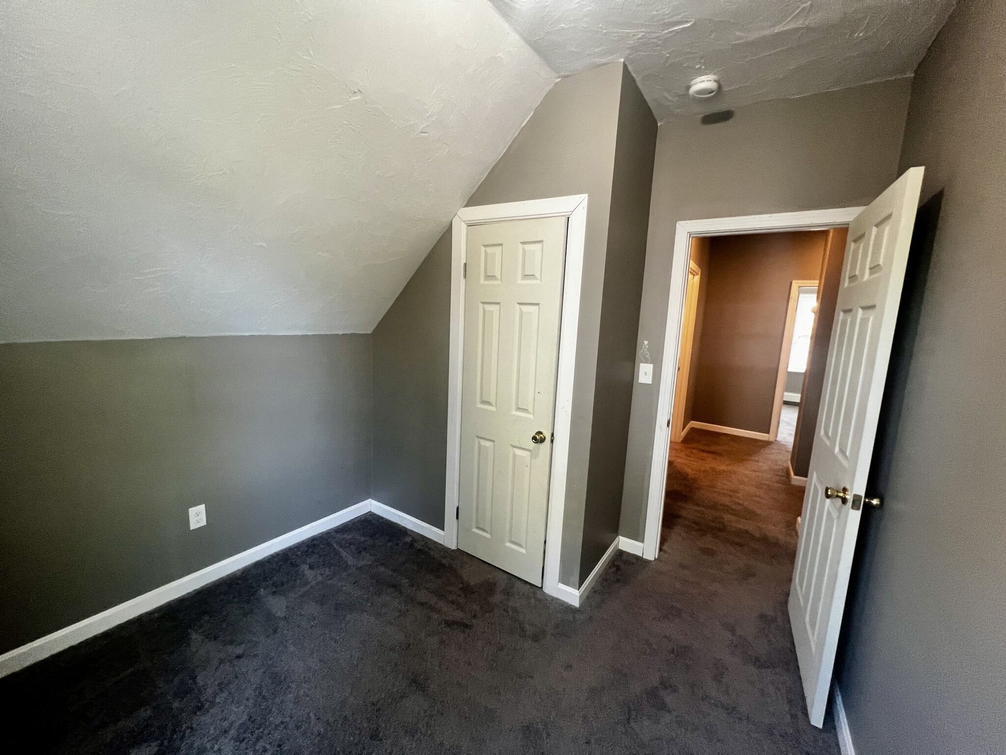 1509 Turnpike St, North Stoughton