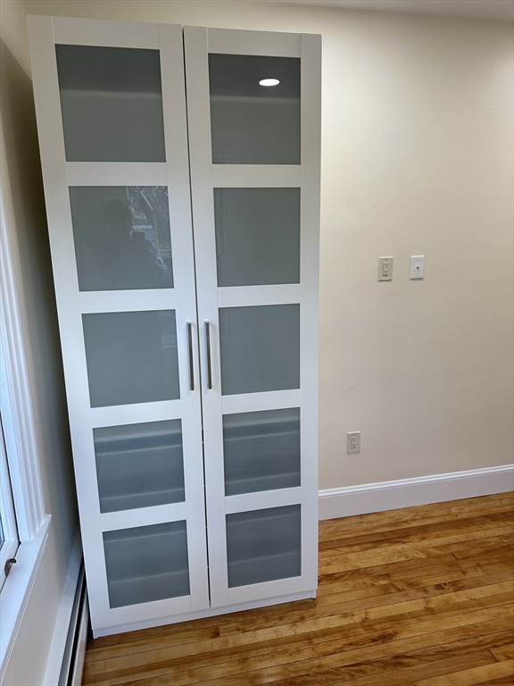 2 Arlington St, Neighborhood Nine