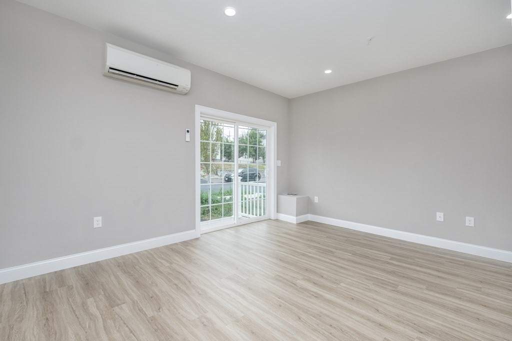 242 Mountain Ave, Revere