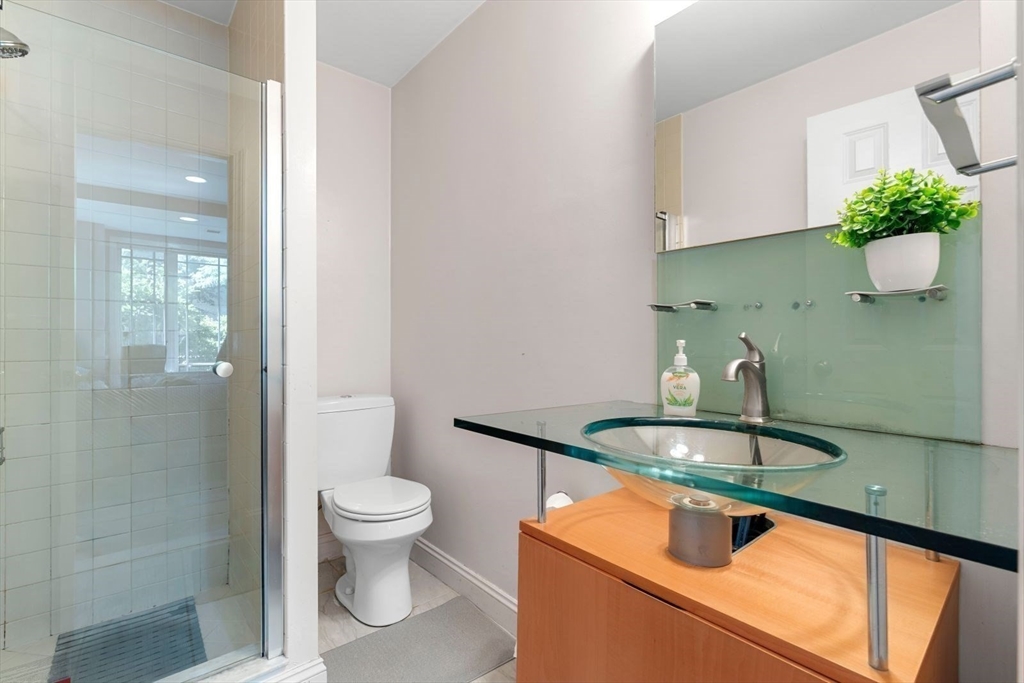249 Cypress St, Brookline