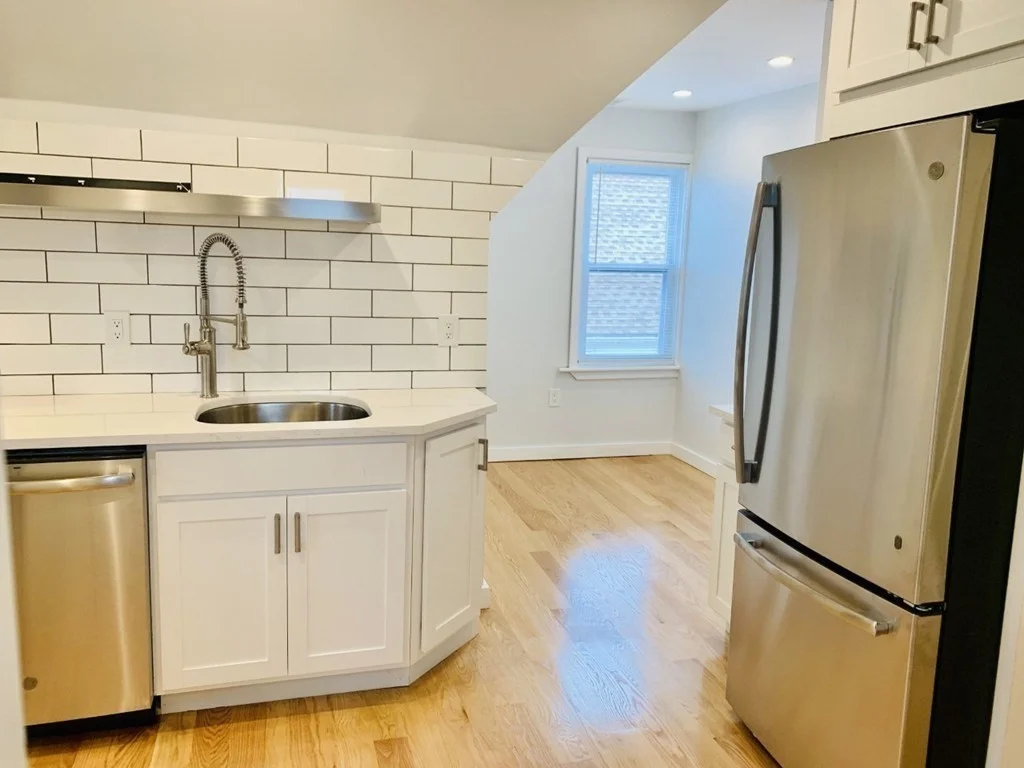 39 Bucknam, Everett