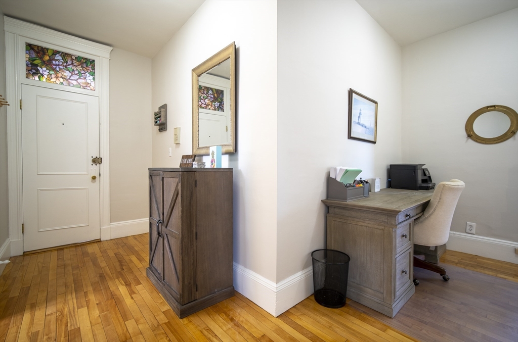 164 Strathmore Rd, Brighton