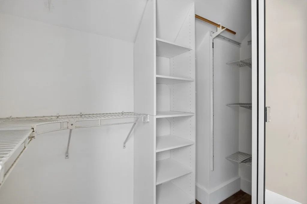 49 Springvale Ave, Lynn