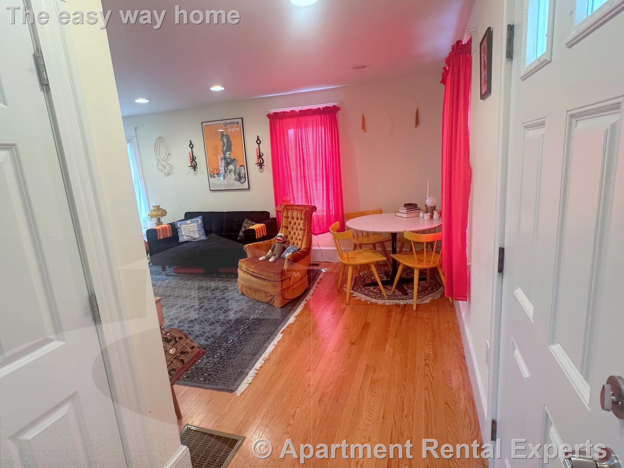 86 Coolidge Rd, Arlington Heights