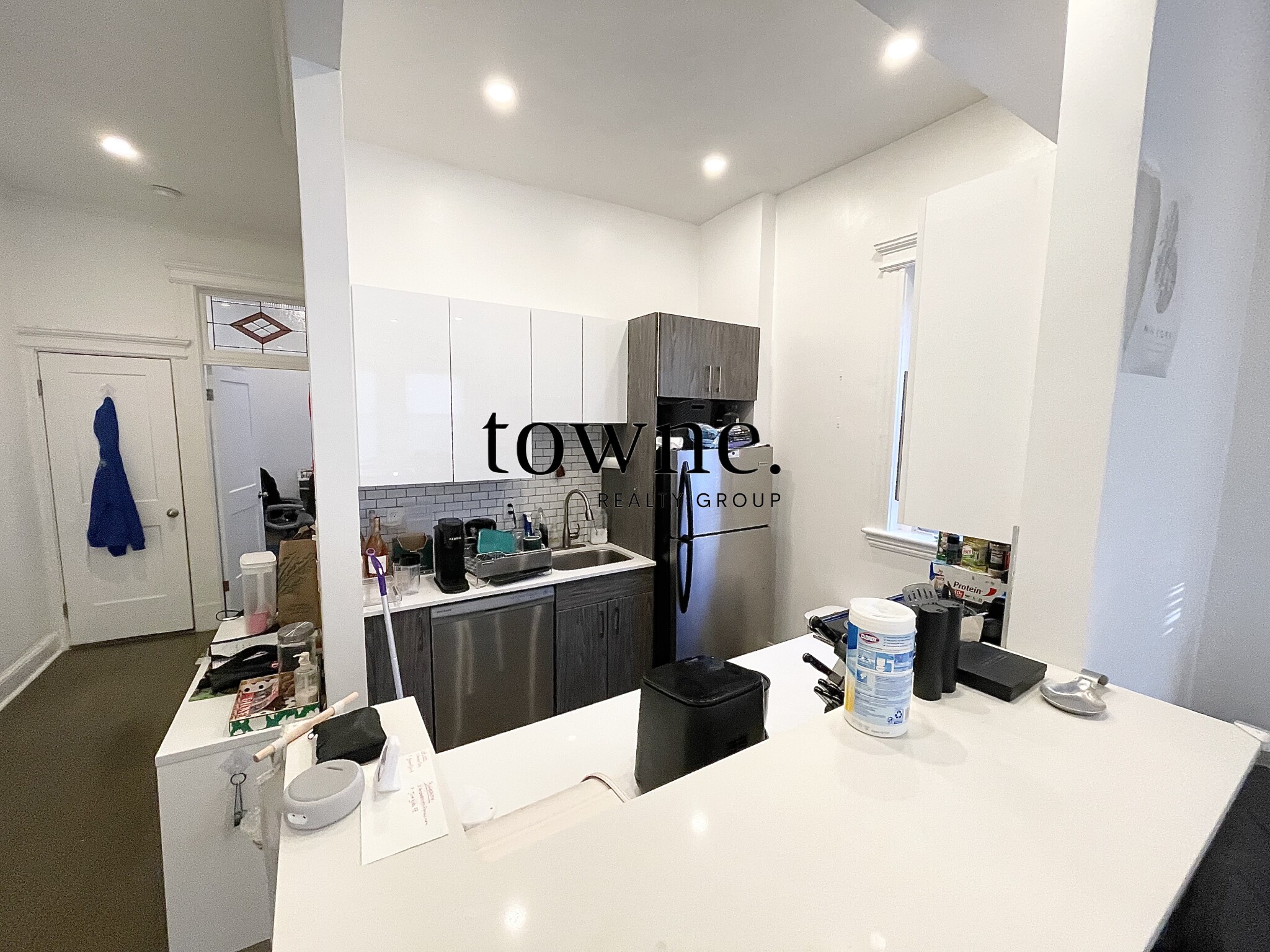 98 Queensberry St, Fenway