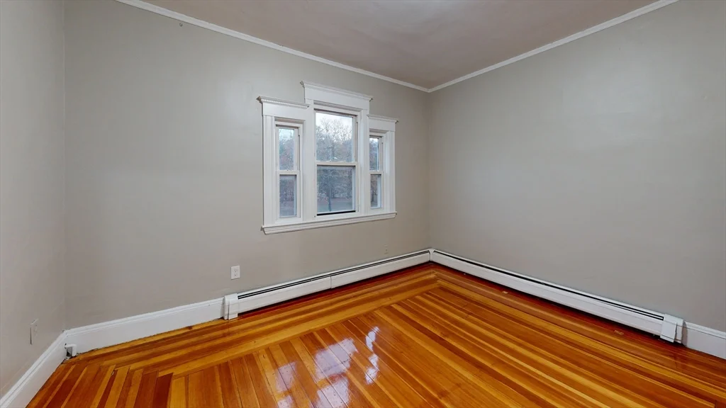 1011 Washington, Newtonville