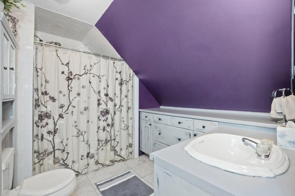 28 Ash St, South Side