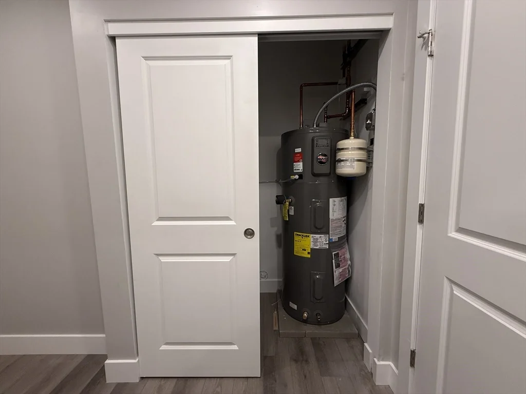 251 Sladen St, Dracut