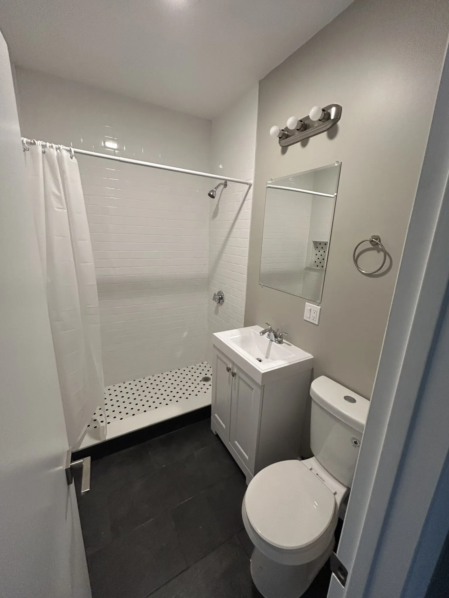 50 Evergreen St, Jamaica Plain
