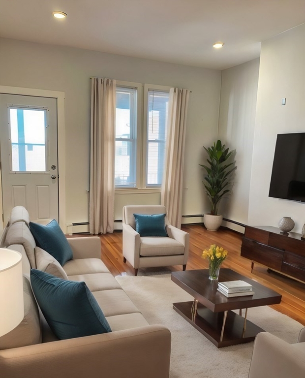 208 Maverick St, East Boston