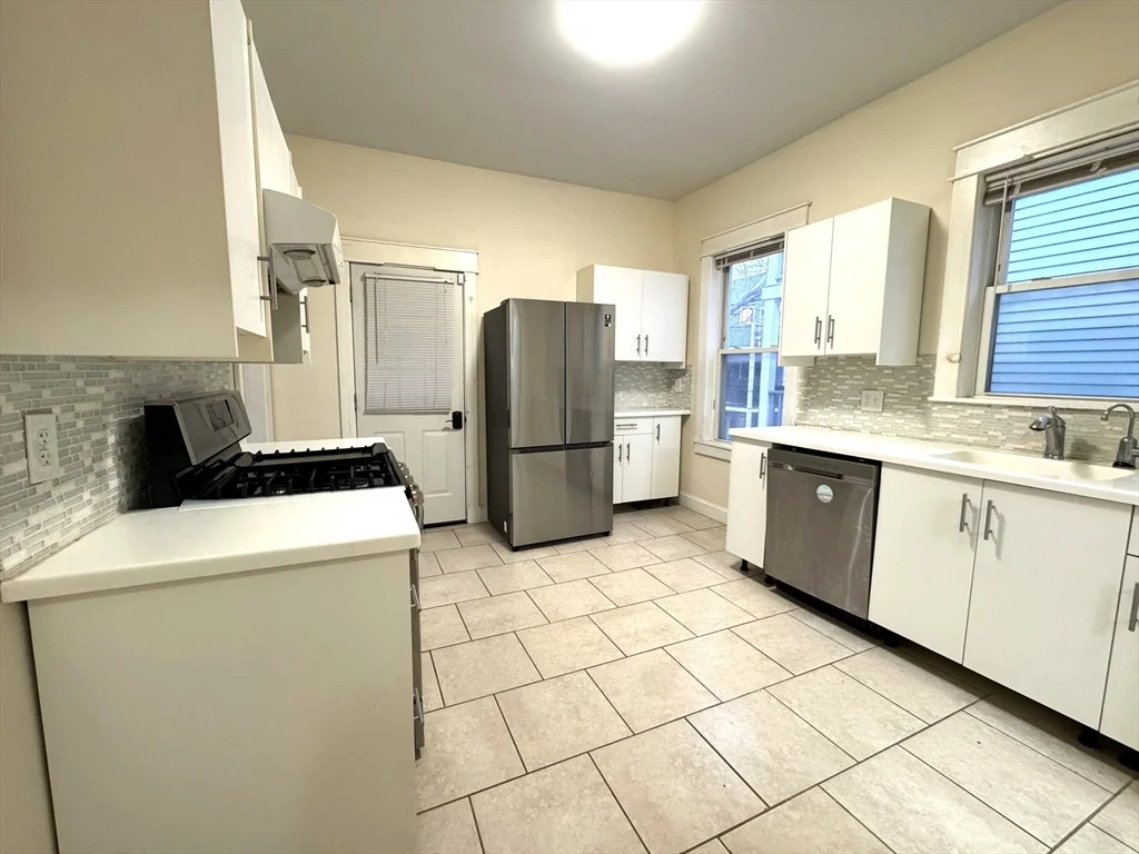 24 Weld Hill St, Jamaica Plain