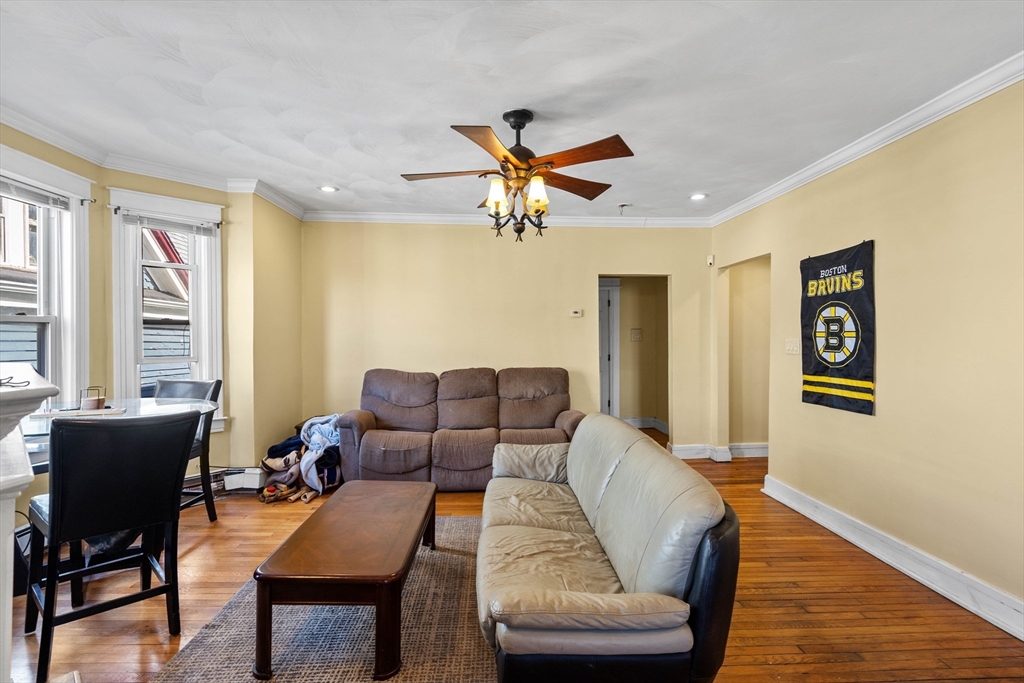 18 Gaston St, Roxbury