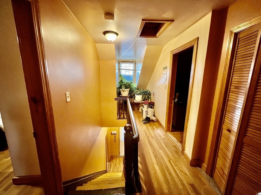 4 bed, 2 bath apartment for rent at 4 Cottage Ct Unit 2, Roxbury — photo 15 of 22