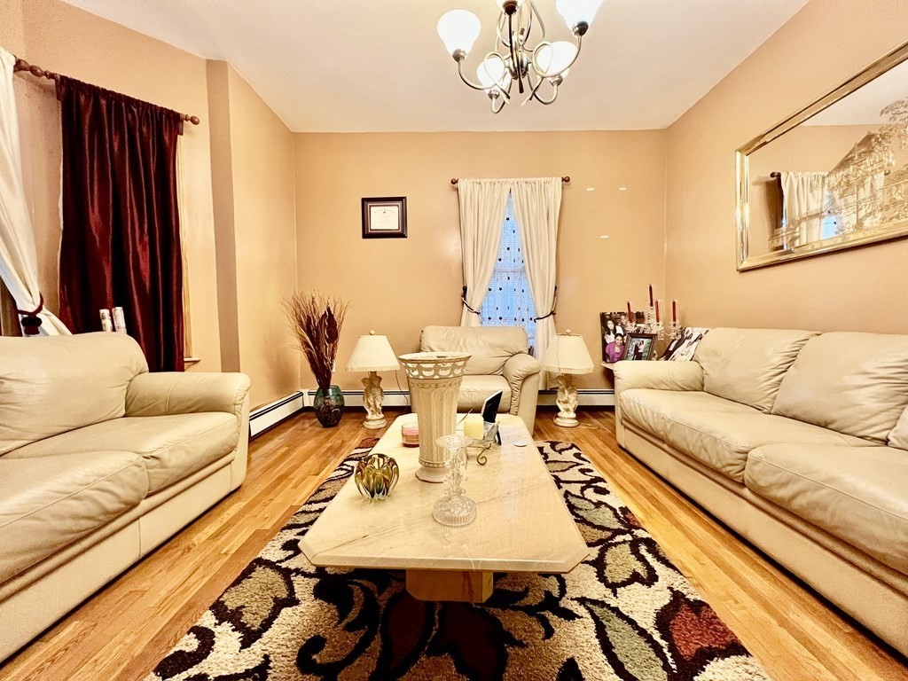 4 bed, 2 bath apartment for rent at 4 Cottage Ct Unit 2, Roxbury — photo 2 of 22