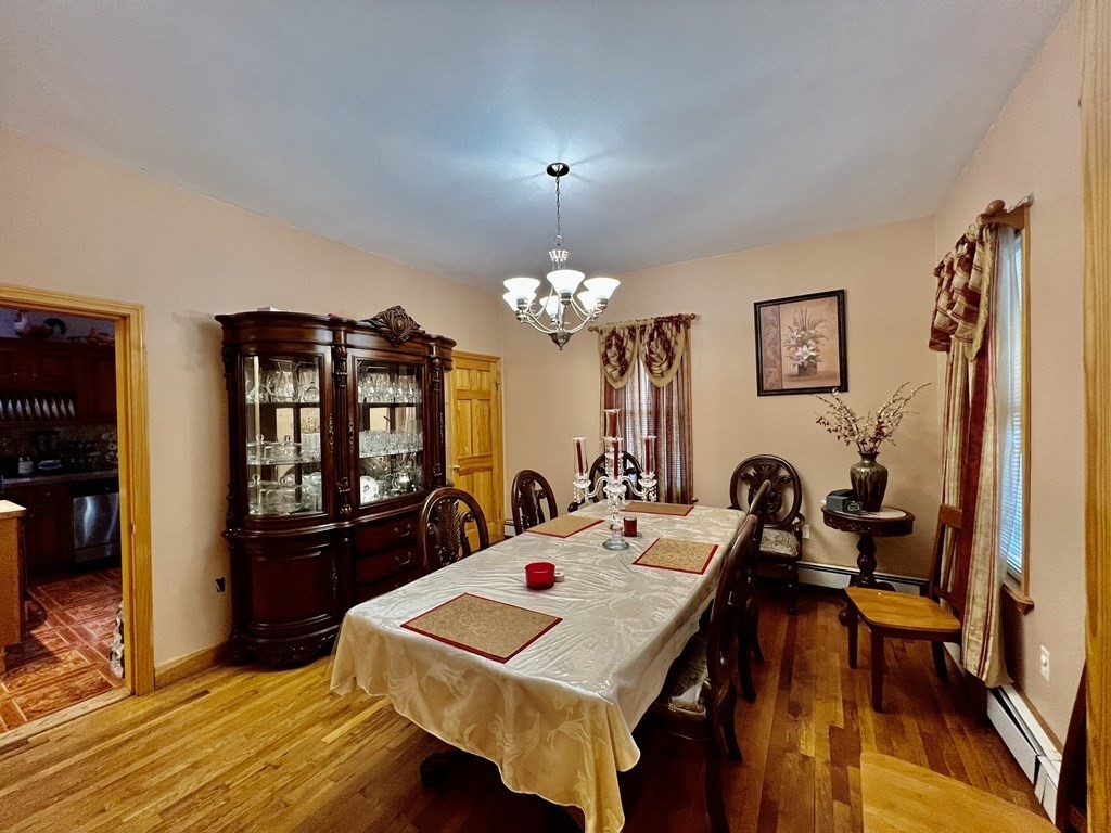 4 bed, 2 bath apartment for rent at 4 Cottage Ct Unit 2, Roxbury — photo 13 of 22