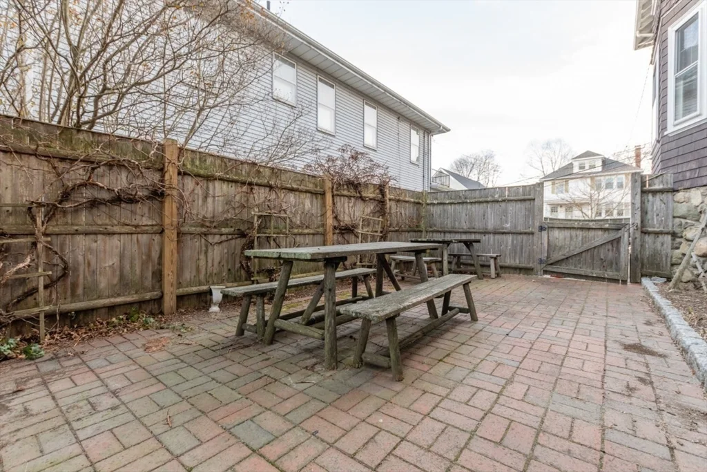 125 Winsor Ave, East Watertown