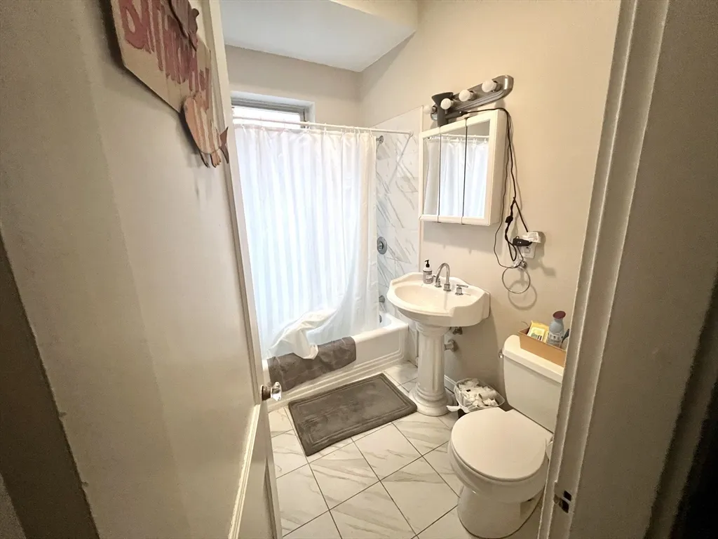 481 Boylston St, Brookline