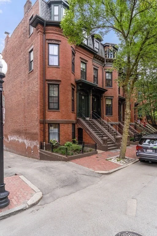 8 Greenwich Park, South End