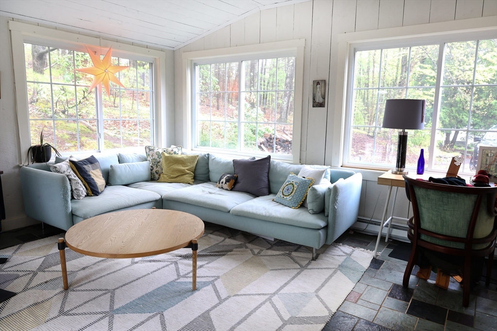 466 Longley Rd, Groton