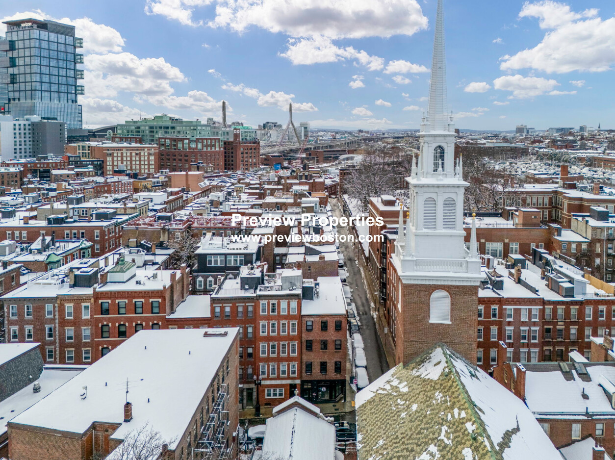 176 Salem St, North End