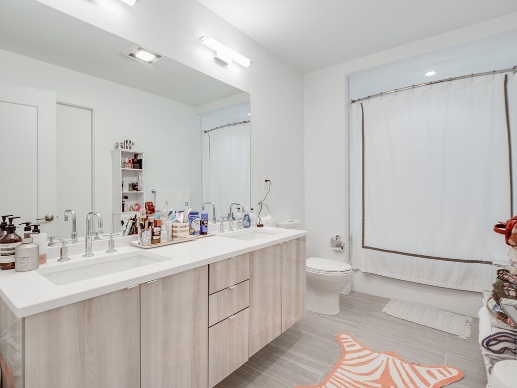 2 West 6th St, South Boston