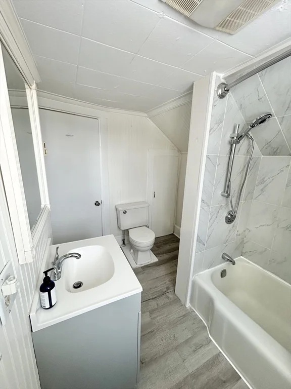 110 Prospect St, Marlborough