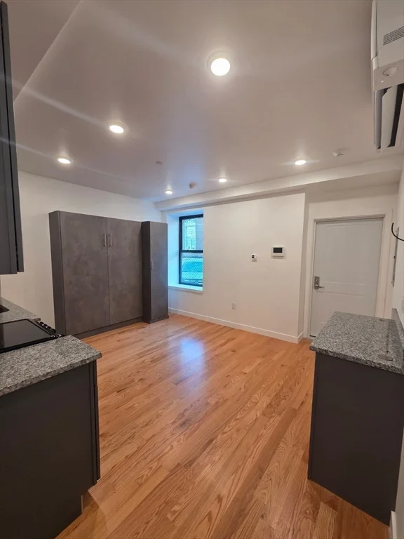 165 Hawthorne, Chelsea