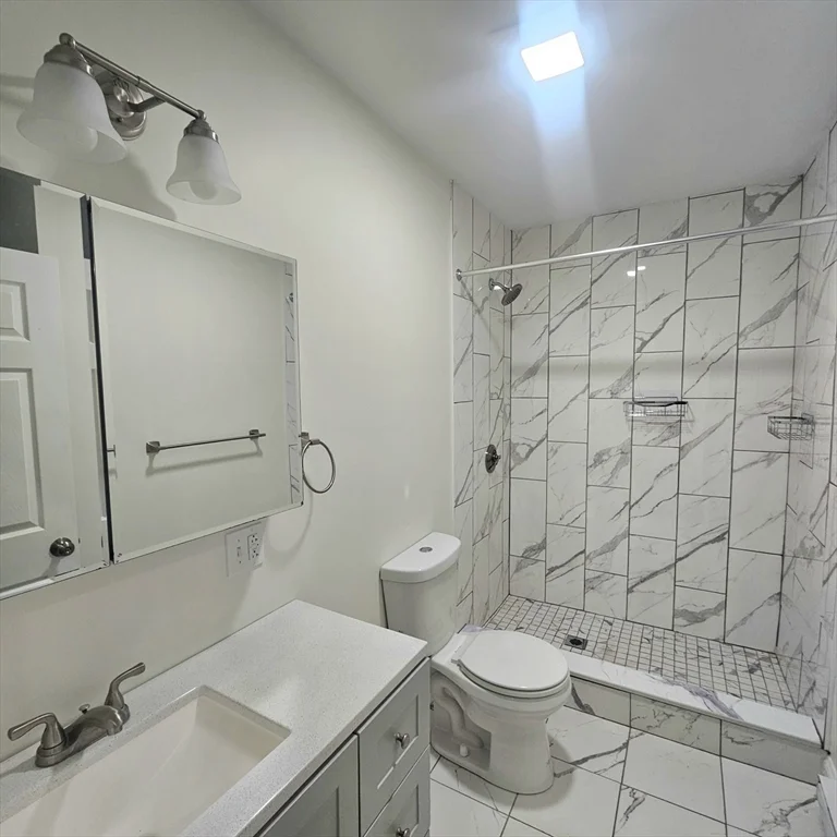 49 Charter St, North End