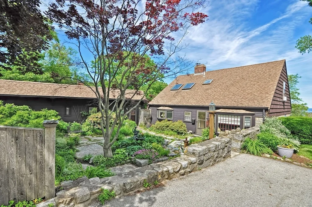 93 Granite St, Rockport