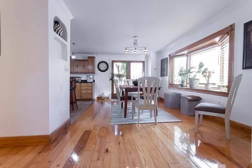 35 Fort Ave, Roxbury