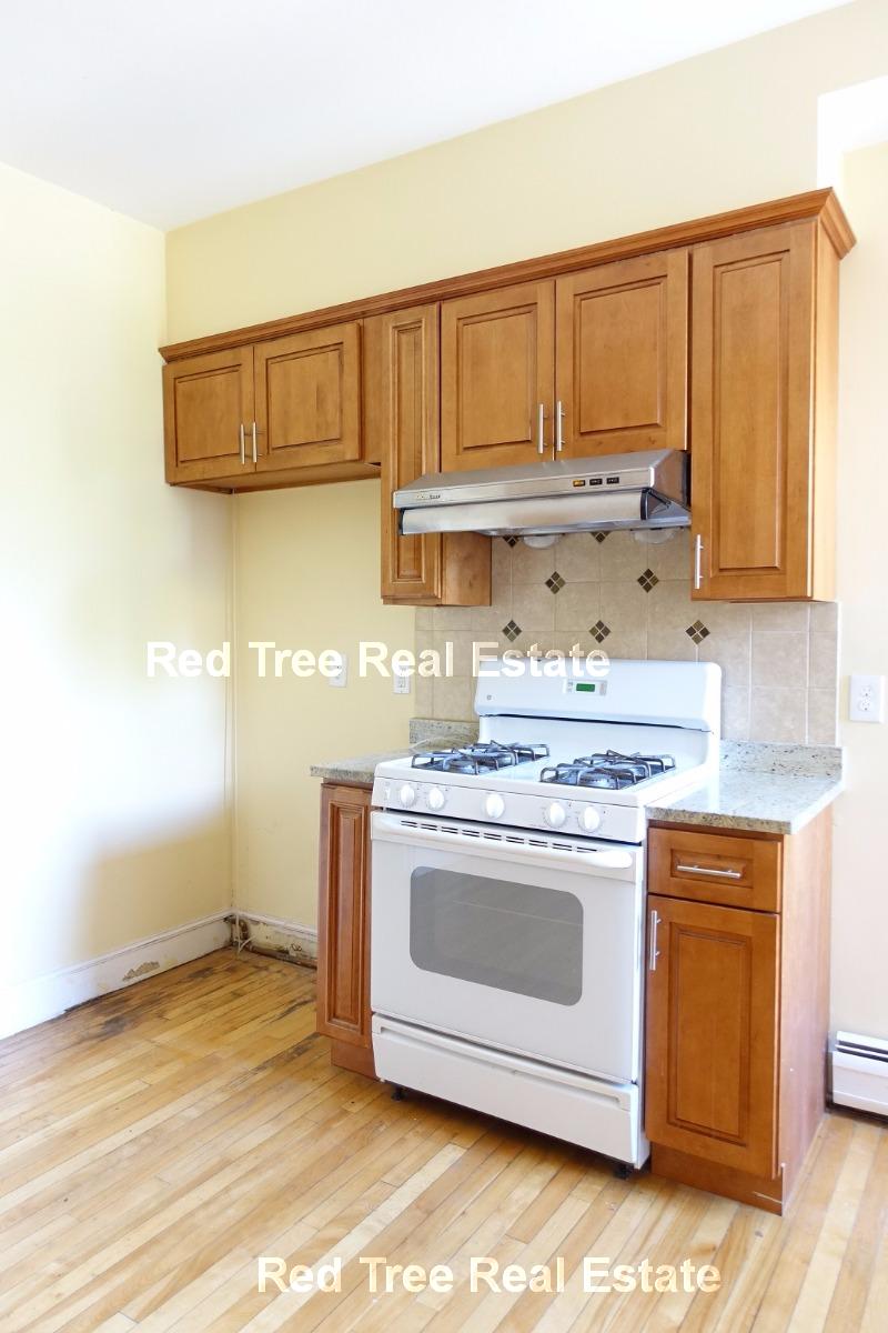 2009 Commonwealth Ave, Brighton