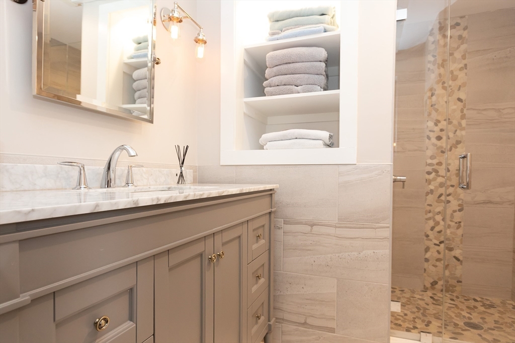 1142 Main St, Hingham