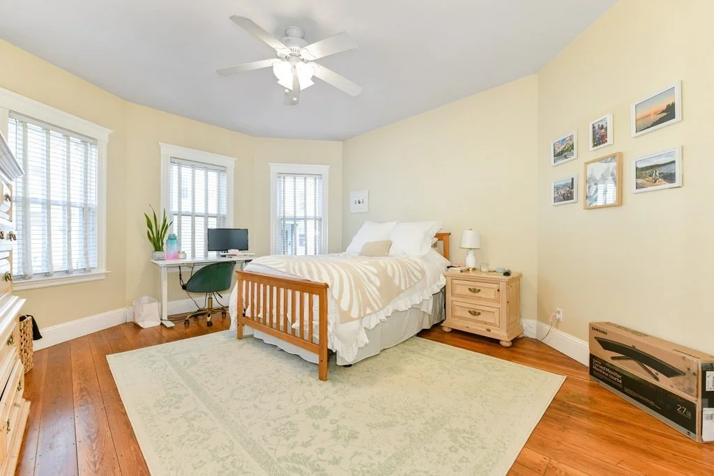 733 E 3rd St, South Boston