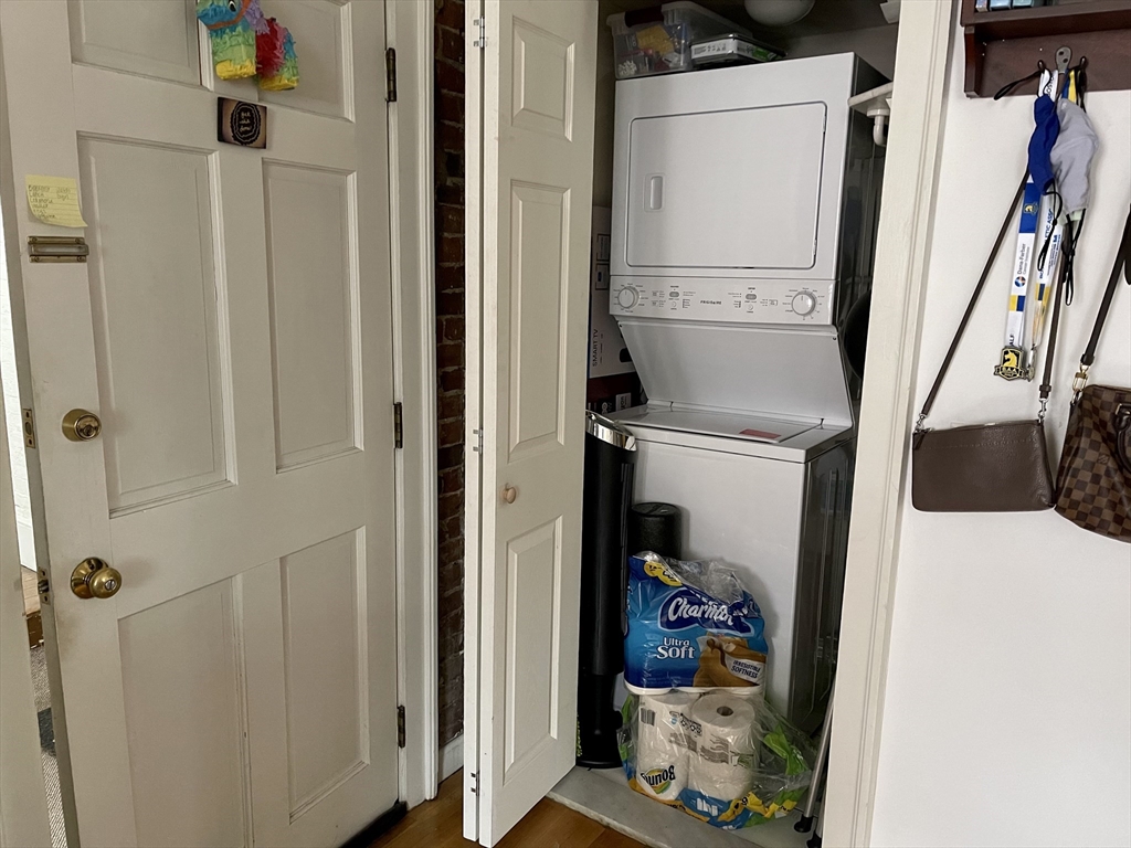 13 Thacher St, North End