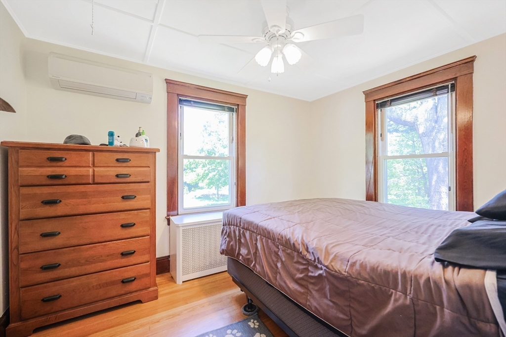 60 Verndale Ave, Attleboro