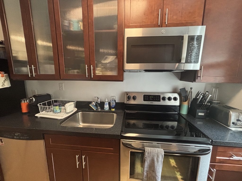 52 Strathmore, Brighton