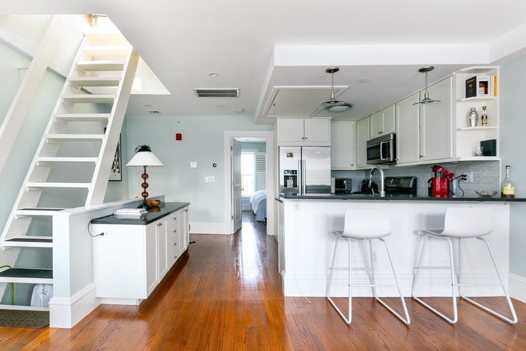 183 W Canton St, South End