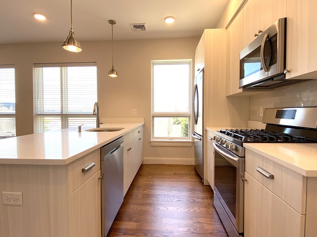 1 Everett St, Allston