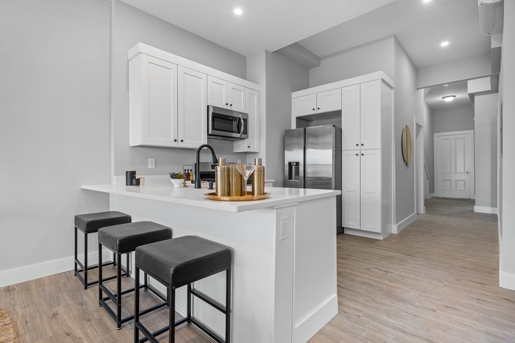 390 Meridian St, Central Square