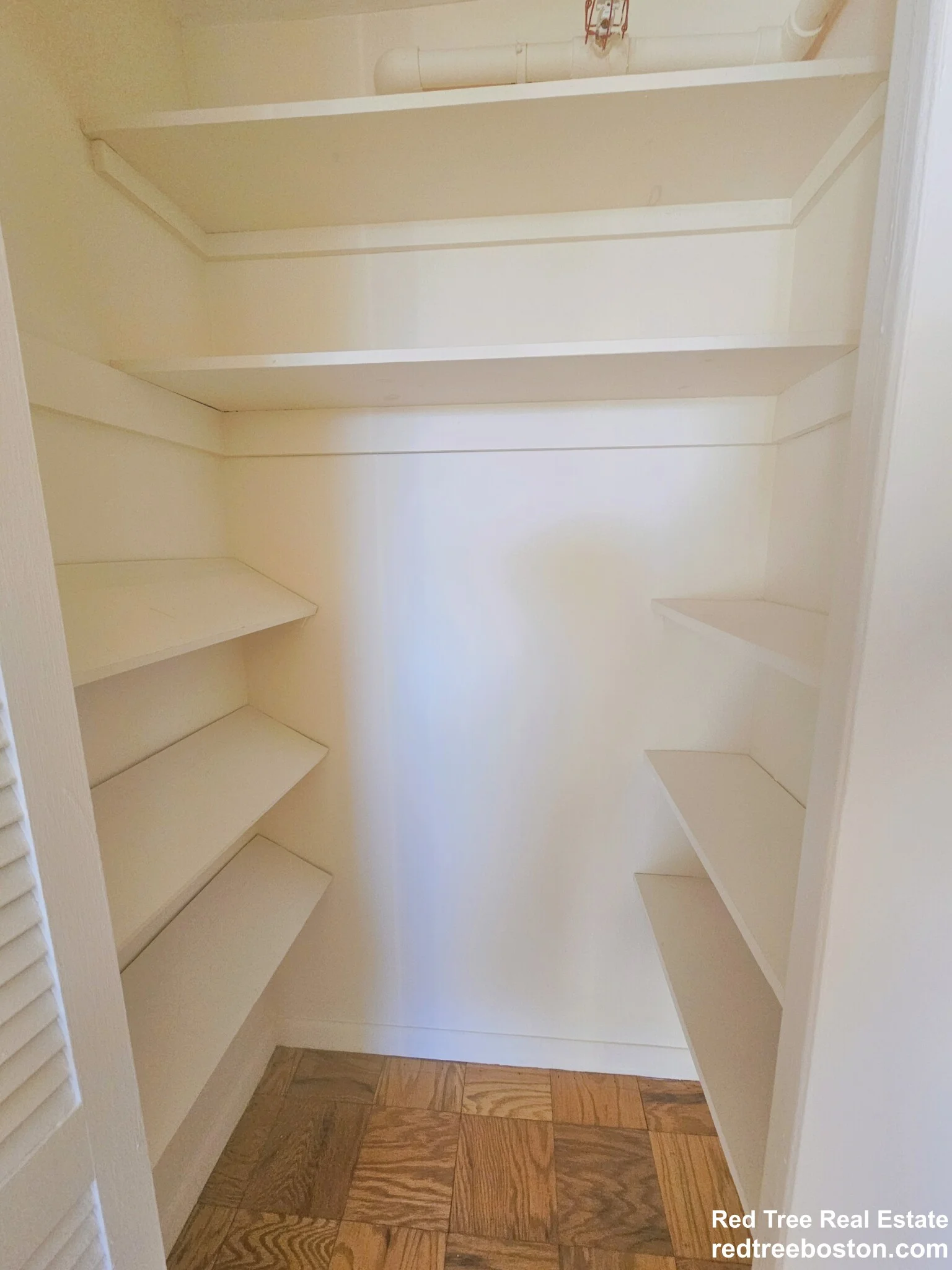 101 Monmouth St, Longwood