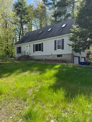 30 Groton Rd, Shirley