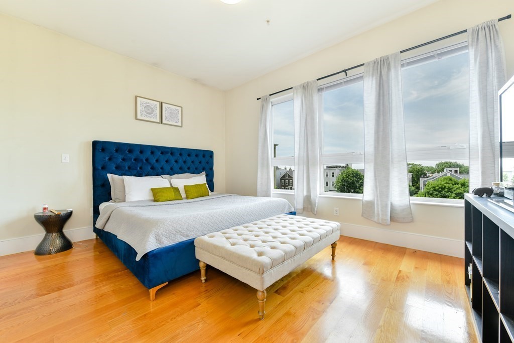 200 Silver St, South Boston