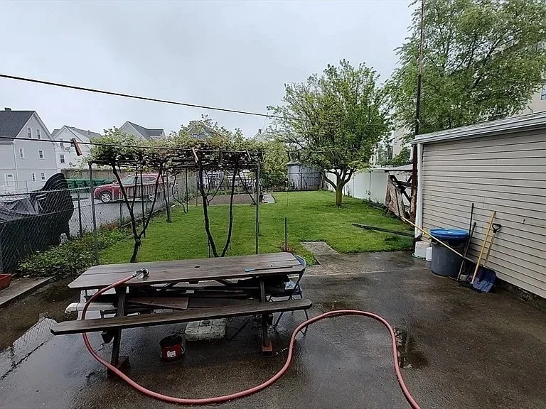 56 William St, South Medford