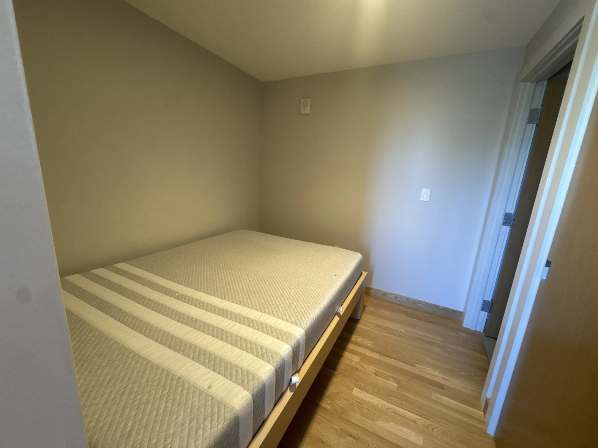 115 Mount Auburn St, Harvard Square