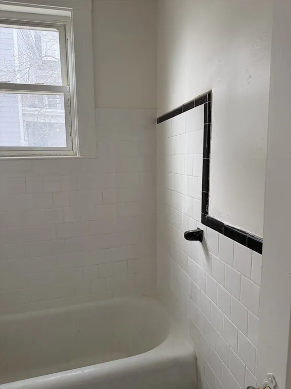 229 Jackson St, Lawrence